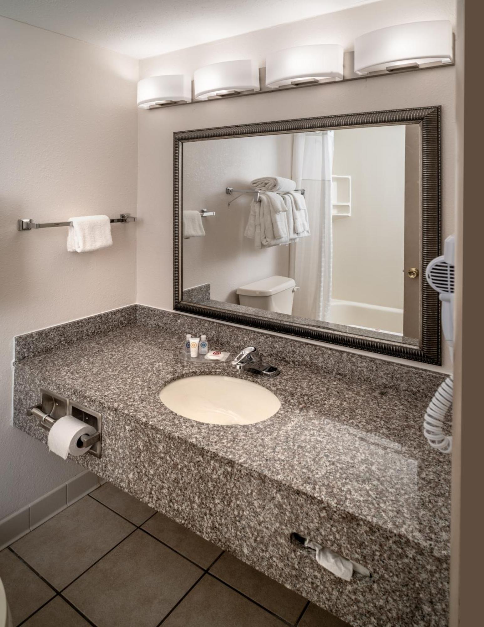 Hotel Clarion Pointe Beckley Habitación foto